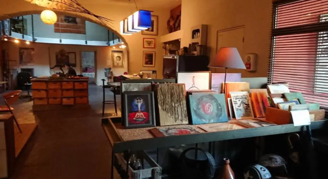 Апартаменты Appartement dans un atelier d'artiste