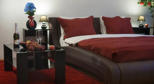 IZBA Red Square Guest House, Забронировать Гостевой дом Якиманка Центральный административный округ