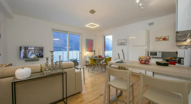 Апартаменты Blue View Lugano Lake   Waterfront Cocoon