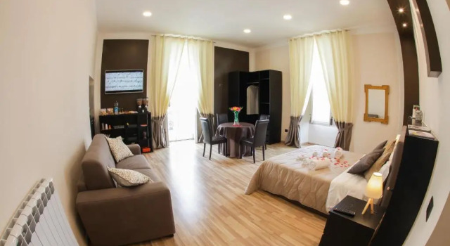 Семейный номер Deluxe REGGIA & DINTORNI ROOMS A CASERTA