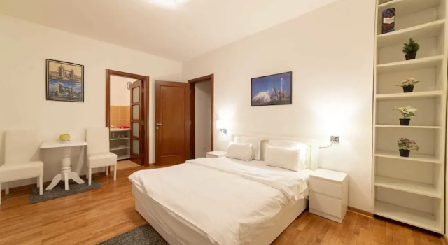 Royal City Apartments, Забронировать Апартаменты/квартира Белград Центральная Сербия, рядом с Кафедральный собор в Белграде