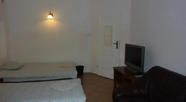 Четырёхместный номер Standard Dandelion B&B
