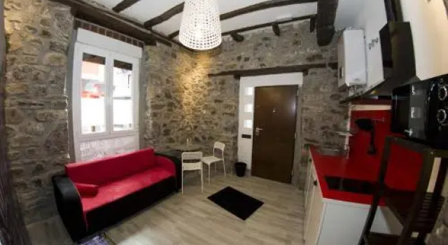 Andra Mari Apartamentu Turistikoak, Rezerwuj Hotel Hotele w Baskonia z parkingiem, Parking