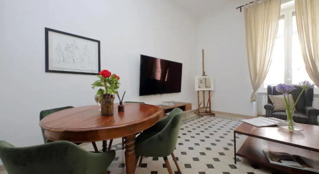 Коттедж с 3 комнатами Luxury Spagna Apartments