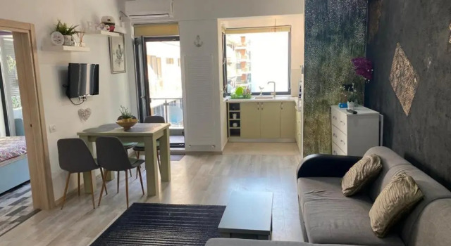 Panoramis Apartment by Eduard, Varaa Huoneisto Hotellit Mamaia-Sat pysäköinnillä, Pysäköinti