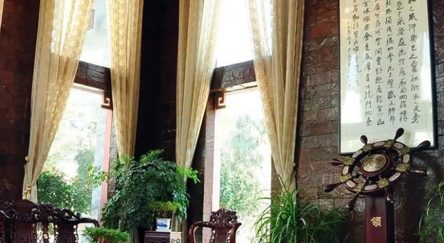 Jingzhou Yunlongshangfang Hotel, Prenota Hotel Hotel a Hubei con parcheggio, Parcheggio