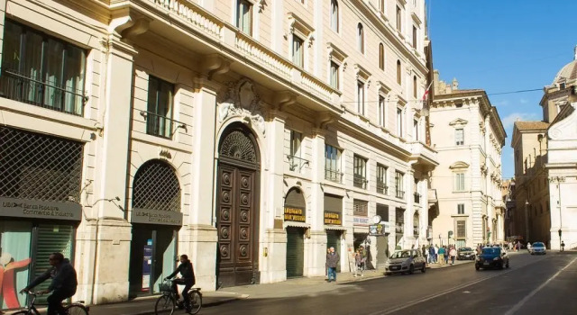 Queen Palace Suites