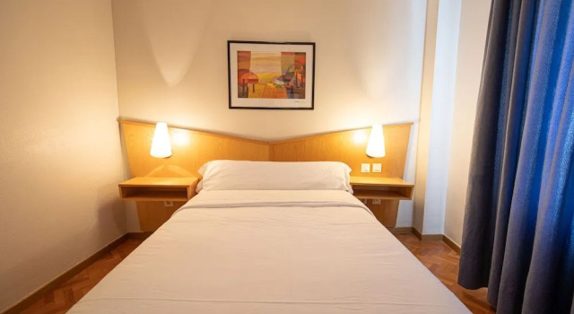 Hotel Bracamonte, Book Hotel  