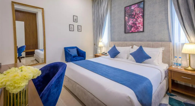 Comfort Inn Dhaliwals, Gurgaon, Забронировать Отель Отели Гургаон с парковкой, рядом с Whirlpool of India Ltd, Парковка