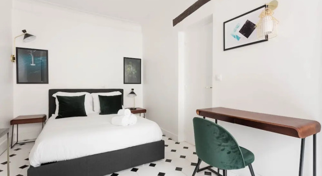 République - Le Marais Apartment, Забронировать Апартаменты/квартира Париж Иль-де-Франс, рядом с Станция метро Rambuteau