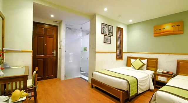 Двухместный номер Superior с балконом The Signature Hoi An
