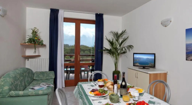 Апартаменты Hotel Residence La Pertica