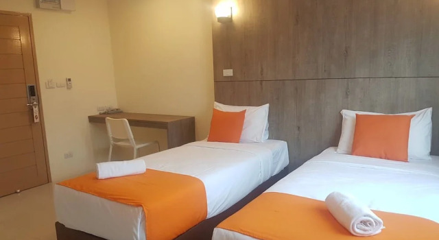 The All Residence, Rezervovat Hotel Hotely v Central Thailand s parkováním, Parkování