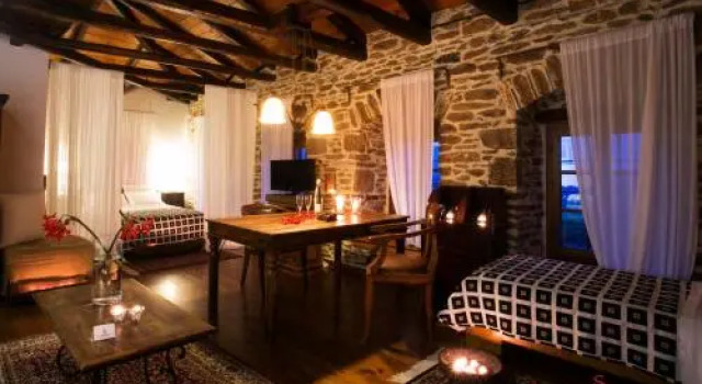 Archontiko Soulioti, Book Hotel Ayiá Thessalia