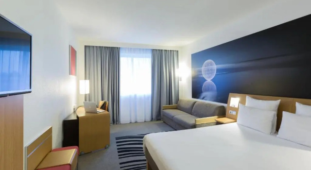 Двухместный номер Superior Novotel Poitiers Site du Futuroscope