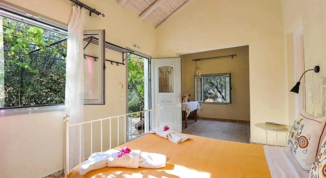 Eleni Cottage in Paxi