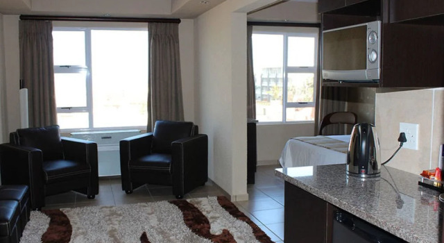 Desroches Hotel, Забронировать Отель Отели Маргит 4 звезды, рядом с Margate Beach, 4*