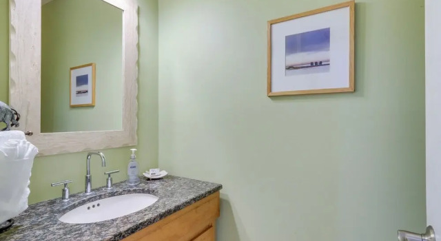 Вилла Golf Course Views & Beach Access: Shipyard Villa