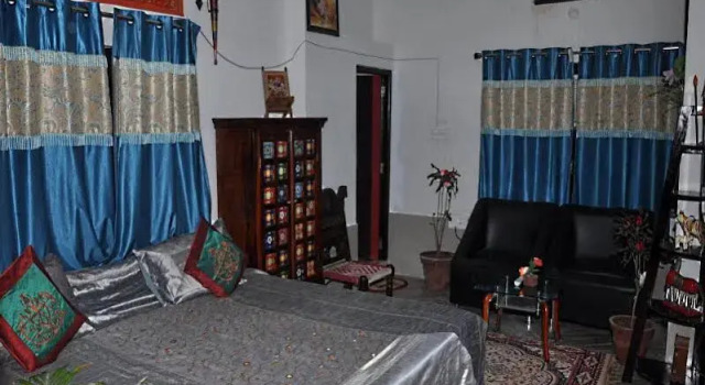 Hotel Fortview and Restaurant, Забронировать Отель Отели штата Раджастхана с парковкой, Парковка