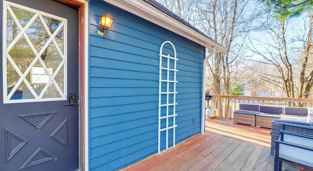Ski, Hike & More: Poconos Home w/ Hot Tub, Buchen Sie Hotel Blakeslee 