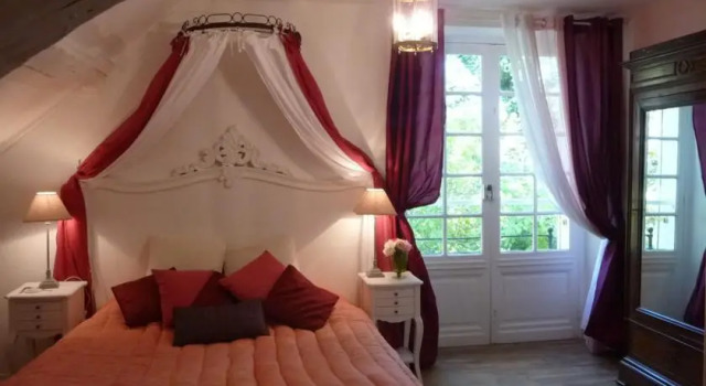 Le 31 la Madeleine, Book Hotel Blancs-Coteaux Frankrig