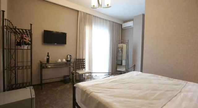 Двухместный номер Classic Отель Golden Nugget Tbilisi