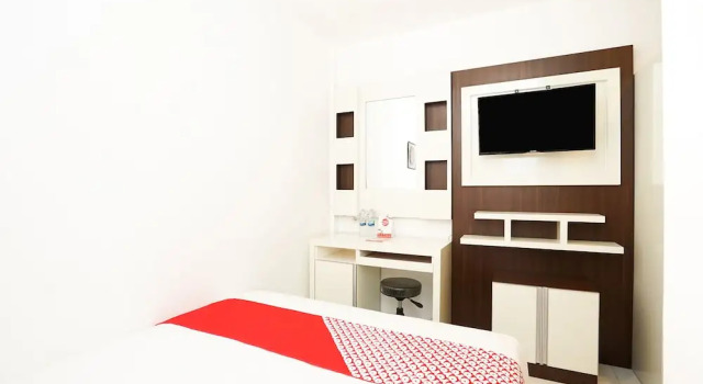 Oyo 473 Darmo Permai Guesthouse