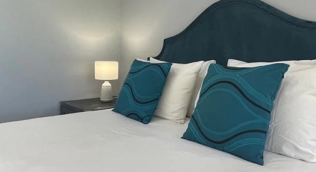 Двухместный номер Deluxe с видом на поле для гольфа Town & Country Motor Inn