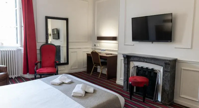 Трёхместный номер Standard с красивым видом из окна Hotel De Lunivers