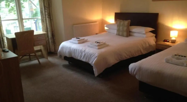 Suite The Crown Hotel