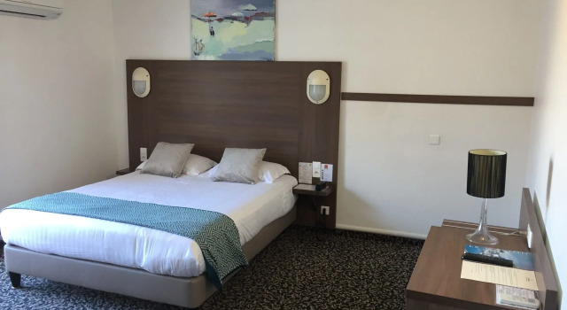 Le Galion, Book Hotel Hoteller i Canet-en-Roussillon med pool, Swimmingpool