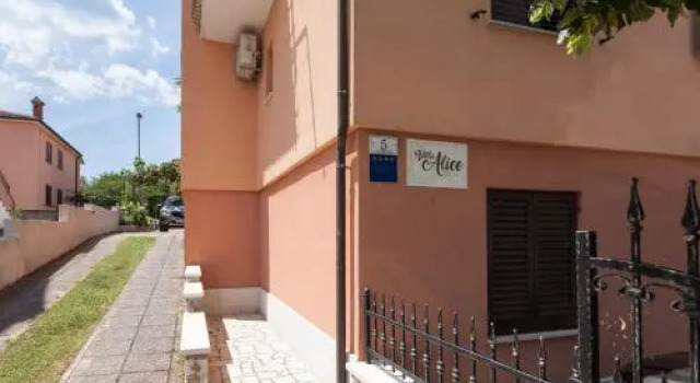 Apartments Alice, Забронировать Апартаменты/квартира Ровинь Rovinj Riviera, рядом с Пристань для яхт Ровиня