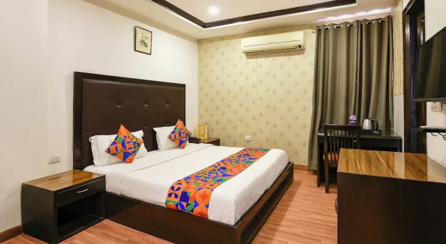 Номер Deluxe Fabhotel Green Park