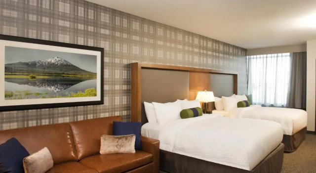 Люкс Deluxe SpringHill Suites by Marriott Bend