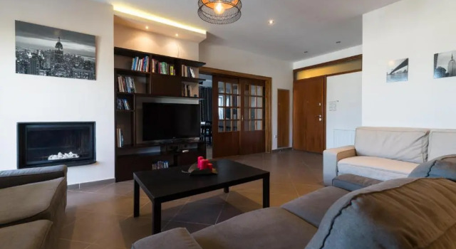Апартаменты Alexander Apartments Airport