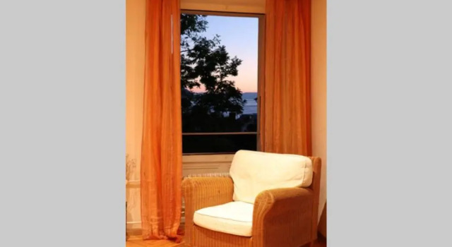 Apartment Montreux center 5 min from the lake, Забронировать Апартаменты/квартира Отели Монтрё с парковкой, рядом с Выставочный центр Монтрё, Парковка