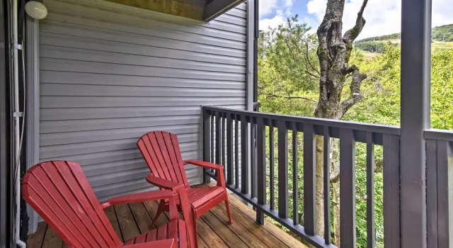 Year-round Fun in Beech Mountain! Condo w/ Balcony, Забронировать Апартаменты/квартира Бич Маунтин Аппалачи