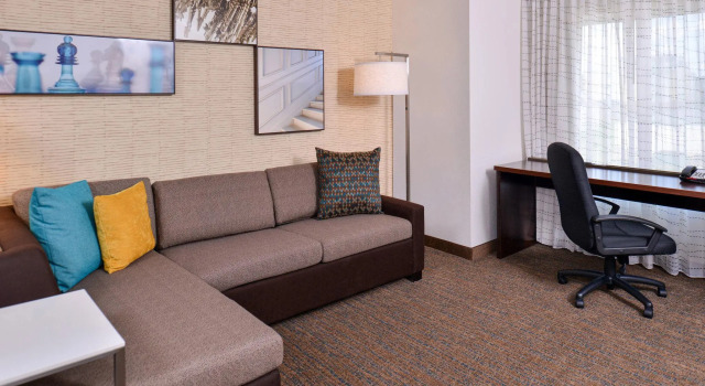 Двухместный люкс c 1 комнатой Residence Inn by Marriott Cedar Rapids South