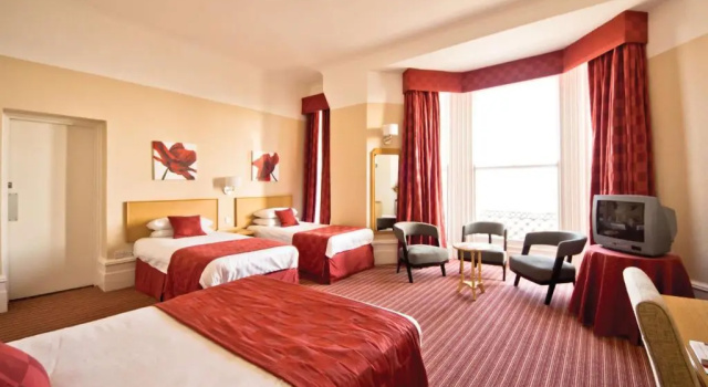 Четырёхместный семейный номер Standard Best Western York House Hotel