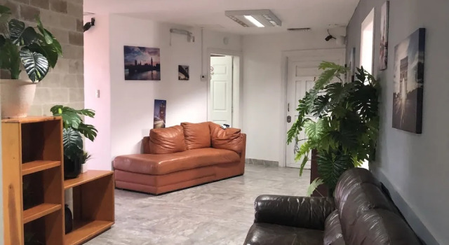 Четырёхместный номер Standard Genesis Suites / Lofts