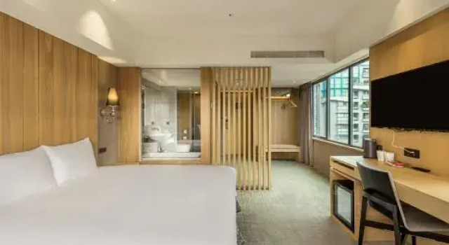 Люкс Deluxe La Maison Hotel