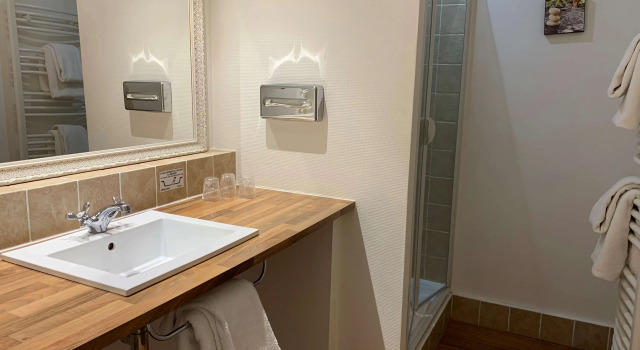 Трёхместный номер Deluxe Best Western Hôtel Des Voyageurs