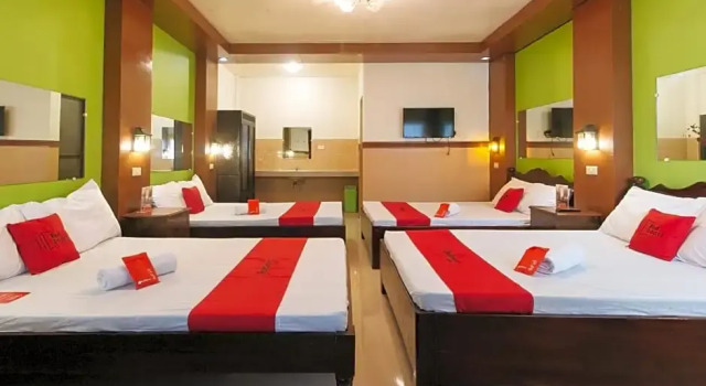 Семейный люкс RedDoorz Plus near Municipality of Luisiana Laguna
