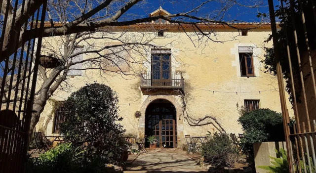 Hostal del Castell de Gimenelles, Забронировать Отель Сант-Жауме-дельс-Доменьс El Baix Penedès