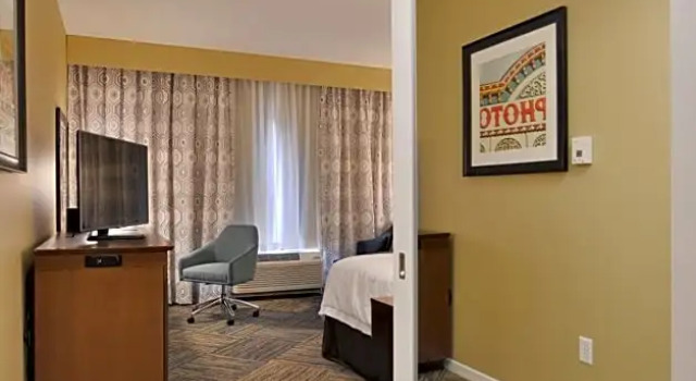 Люкс Standard Hampton Inn & Suites Chippewa Falls