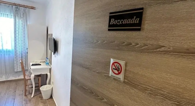 Двухместный номер Standard c 1 комнатой Bozcaada Vitis Hotel