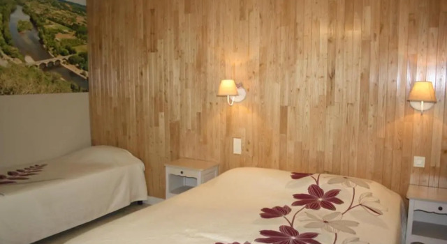 Hôtel-Restaurant Le Rouffillac, Book Hotel Carlux Dodogne Valley