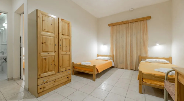 Апартаменты Pink Panther Studios & Apartments