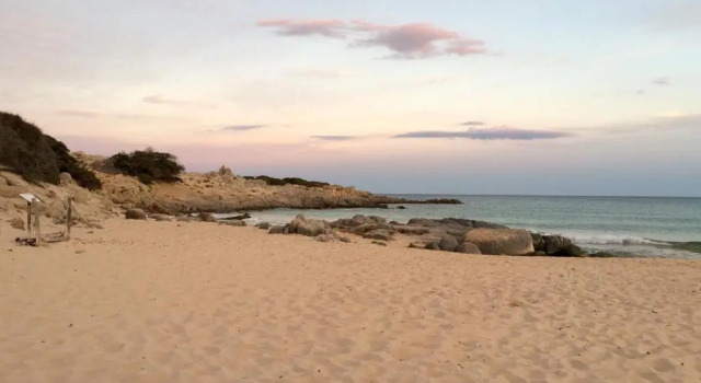 Casa del Mirto Bianco, Book Hotel Domus de Maria Sardinia South, nær Chia Beach