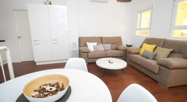 Huerta del Obispo - Beautiful Duplex by La Recepción, Забронировать Отель Отели Малаги с парковкой, рядом с Centro Comercial Larios Centro, Парковка